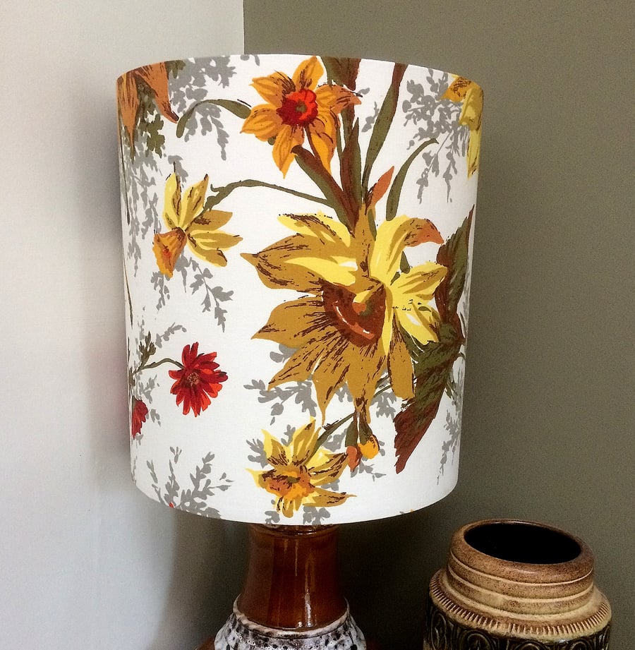 SALE FREE UK Post  Beautiful Summery Country House Vintage Fabric Lampshade