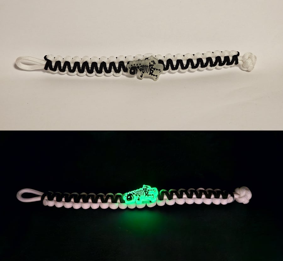Paracord Dinosaur 'Glow in the Dark' Bracelet - Black & White