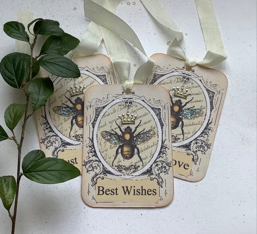 GIFT TAGS. Vintage-style , Queen Bee ( set of 3, different sentiments) 