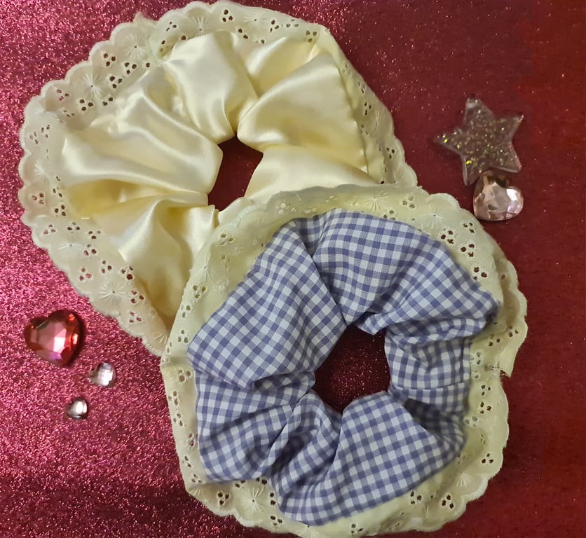 XL lace trim scrunchies