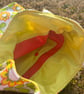 Retro floral beach tote with waterproof lining - Image 4