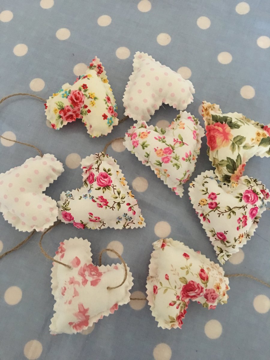 Mini heart bunting