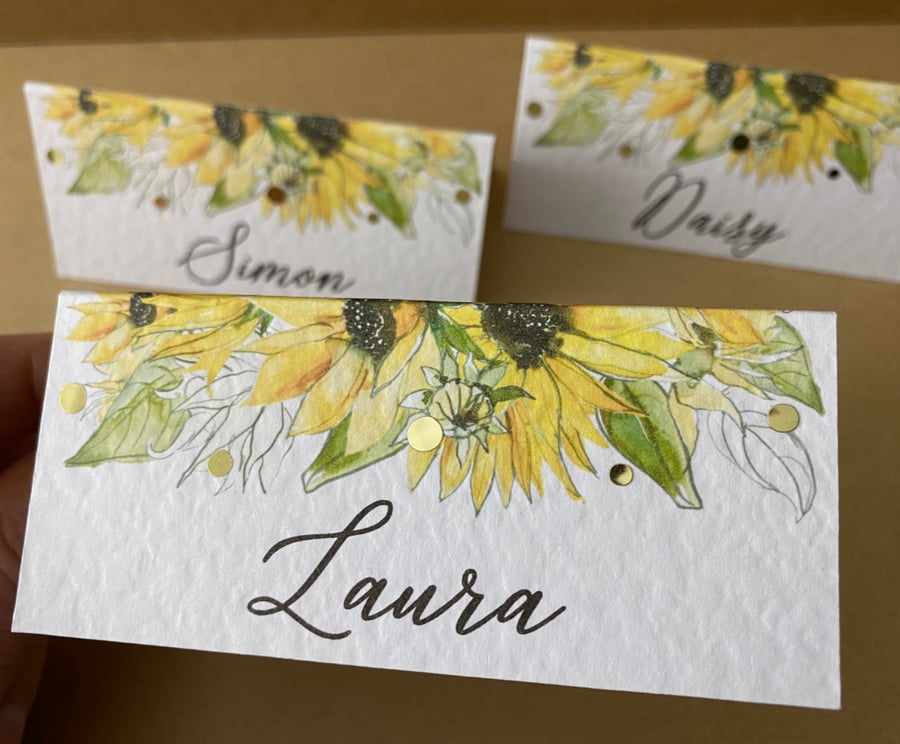 6x SUNFLOWERS table place name CARDS, greenery, gold dots Wedding decor