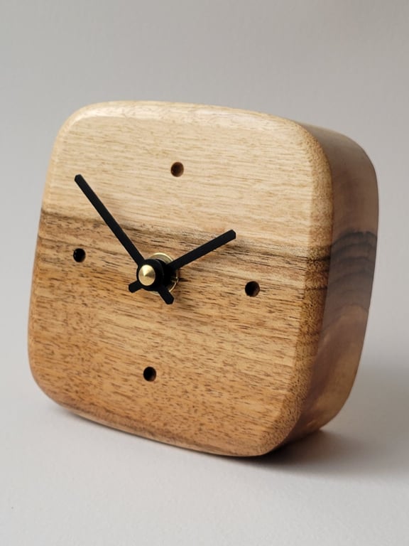 Desk Clock - Italian Walnut - Recessed "Dot" Indicators Black Hands