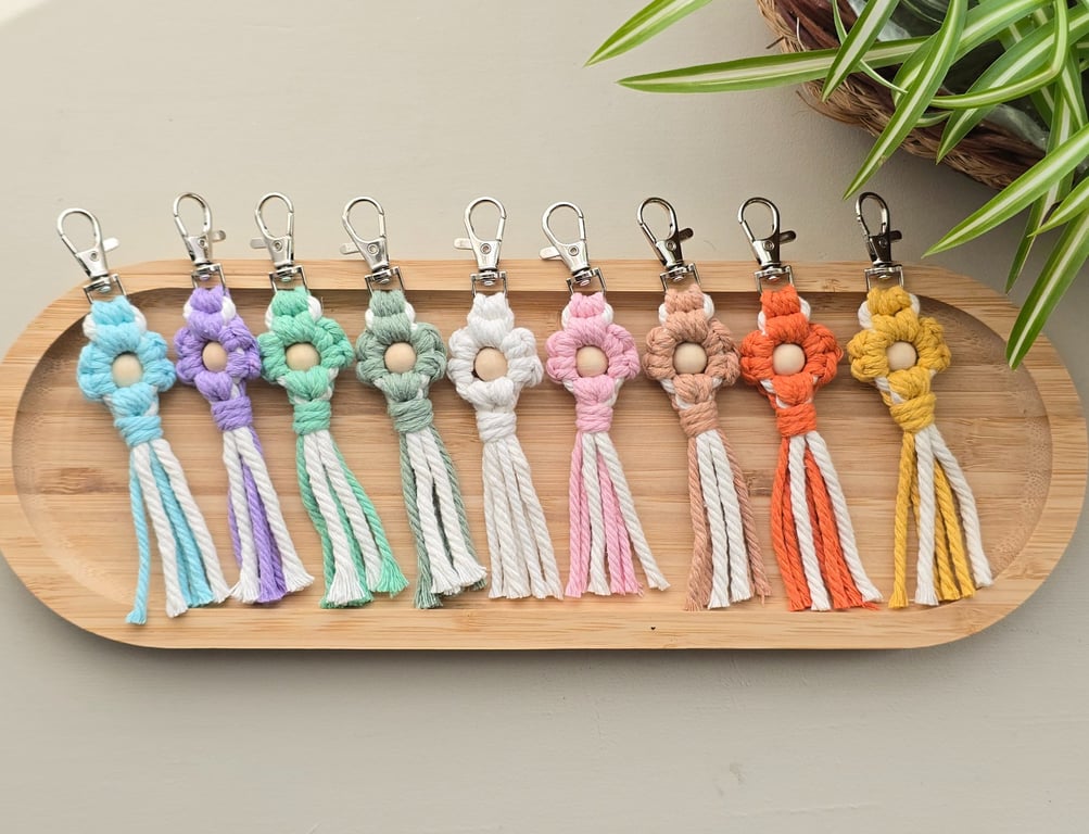 Macrame Flower keyring - Handmade Cotton Bag Charm