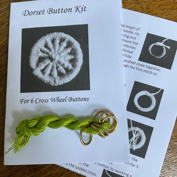 Kit to Make 6 x Dorset Cross Wheel Buttons, Grass, 15mm
