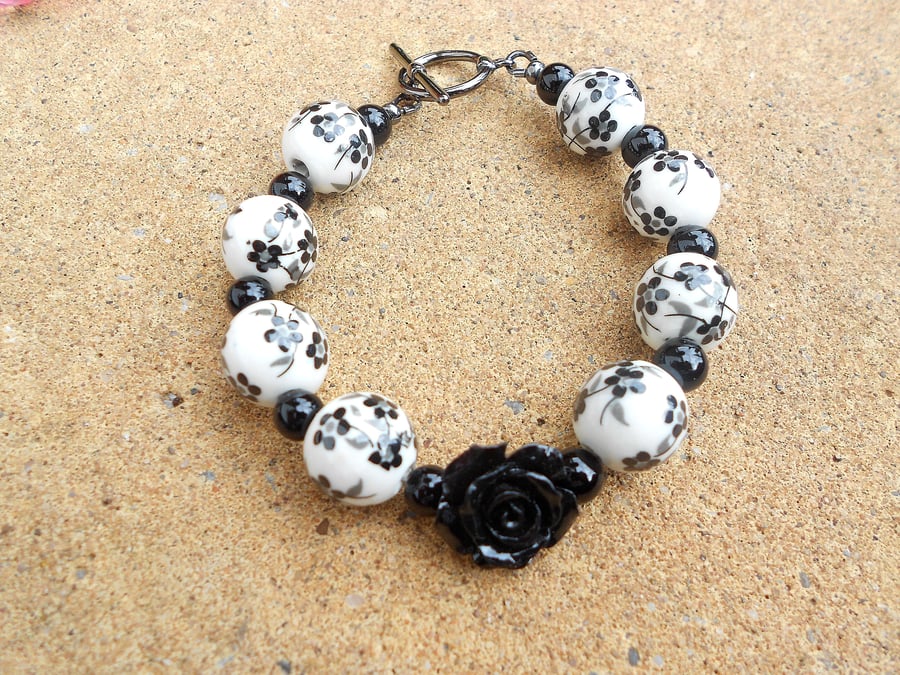 Porcelain and Onyx Bracelet 
