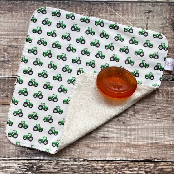 Organic Bamboo Cotton Wash Face Wipe Cloth Flannel Green Tractor Farm Vehicle