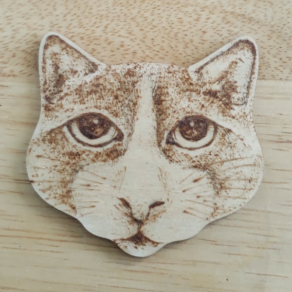 Pyrography cat brooch