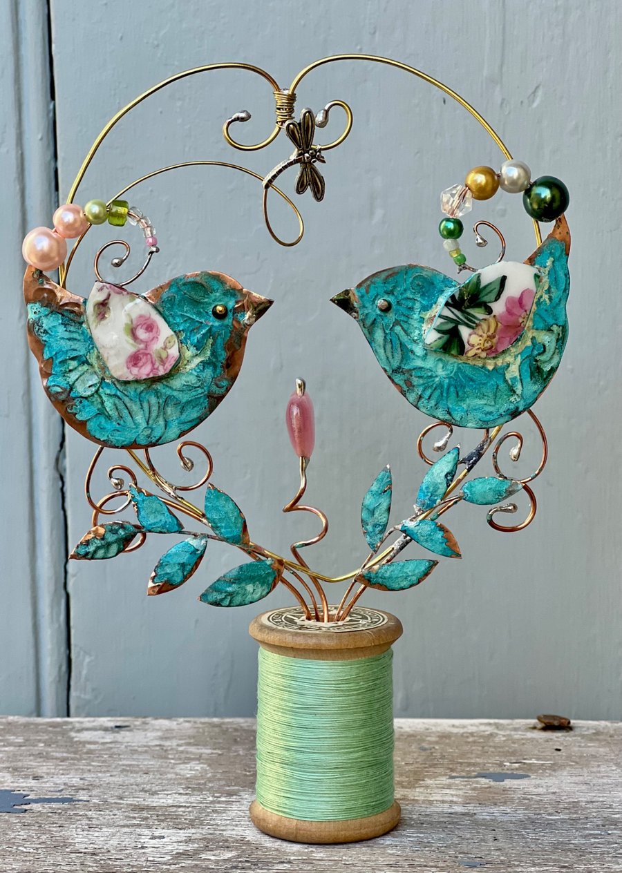 Lovebirds on Bobbin