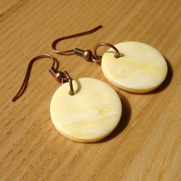Vanilla Marbled FIMO Disc Earrings