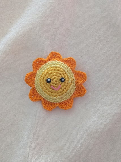 Crochet Sunny Smile Pin 