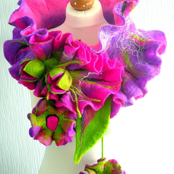 Hand Felted, Wool Jewelry scarf-100% WOOL MERINO-SUMMER  NIGHT-