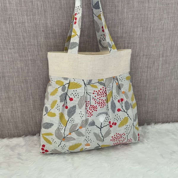 Tote Bag, Pleated Tote Bag, Lined Shoulder Bag, Day Bag, Magnetic snap
