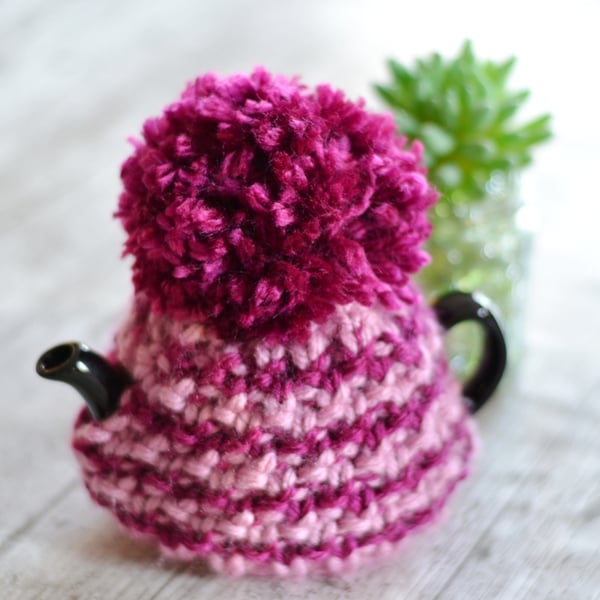 Tea Cozy  1 - 2   Cup Super Chunky  Cerise and Pink  Hand Knitted  