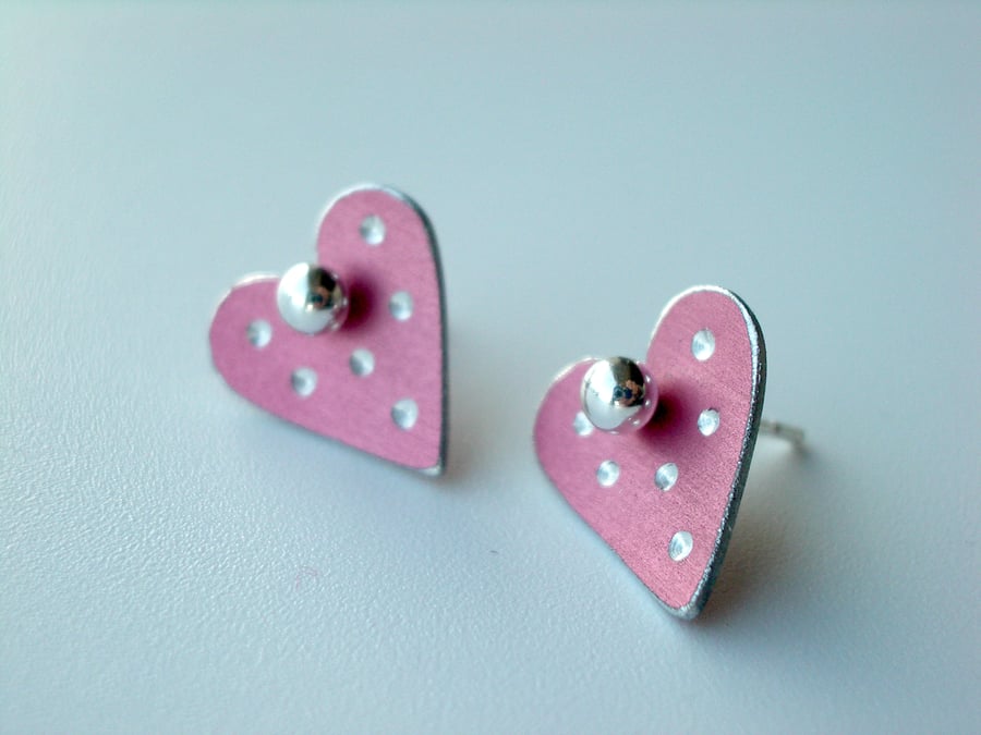 Heart pastel studs earrings in pink with sparkly dots
