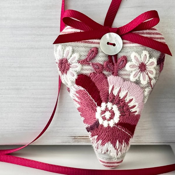 PINK BLOSSOMS FABRIC HEART - small