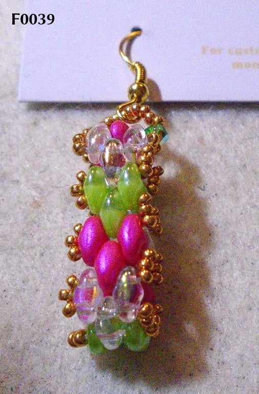 Brickwork-pattern bead earrings (customisable)