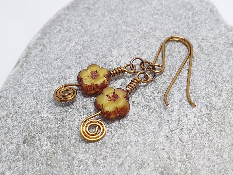 Dainty floral mustard yellow & bronze flower earrings 
