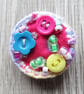 Brooch pin, buttons & beads, Round, Molly  - Image 2