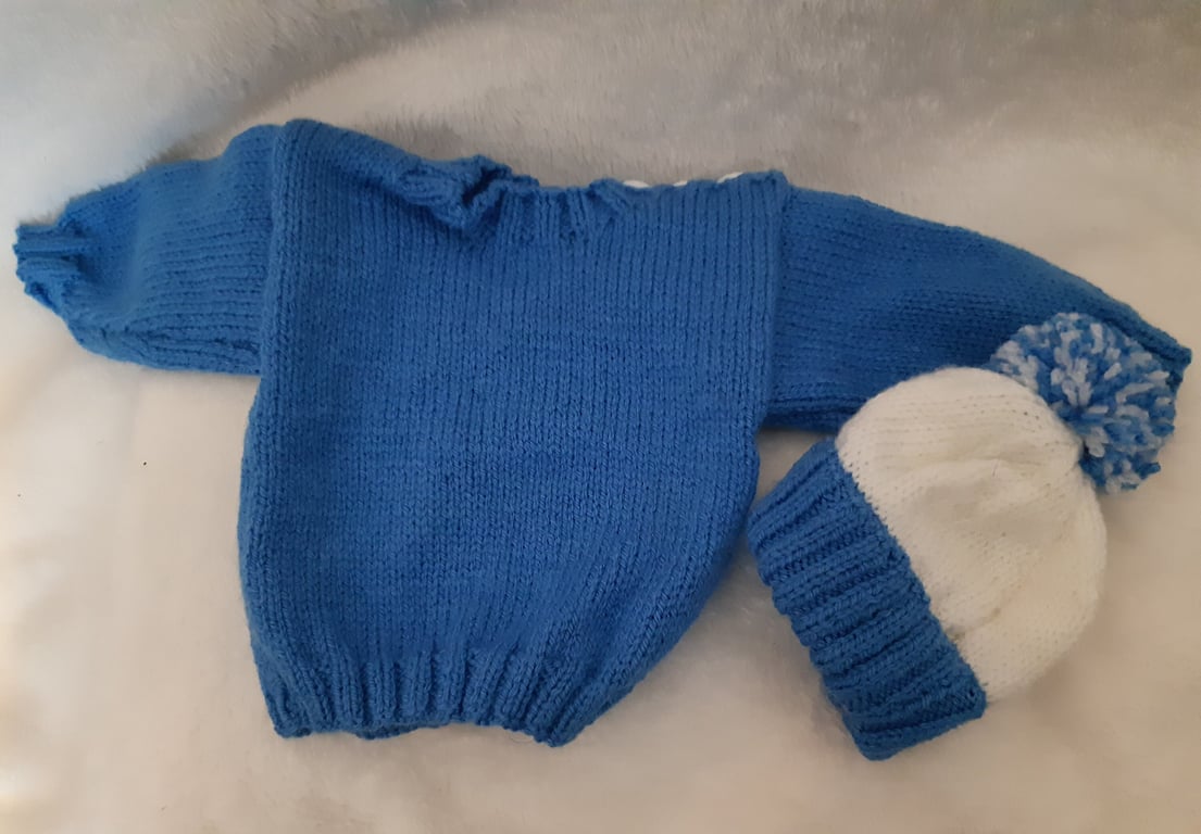 Baby Boys Jumper with matching Hat