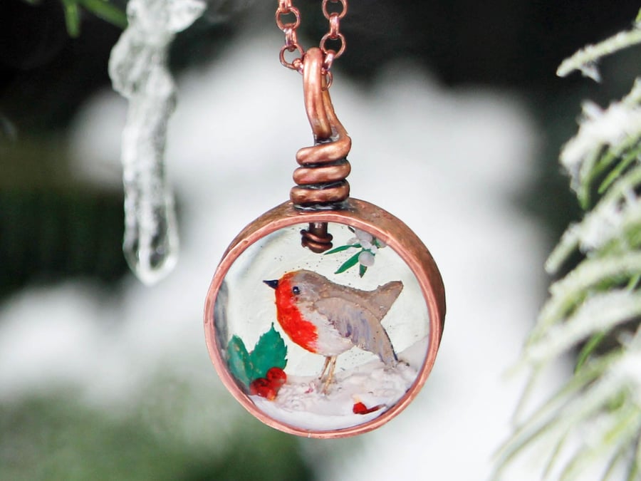 Copper Resin Robin Snow Winter Scene Woodland Pendant Necklace 