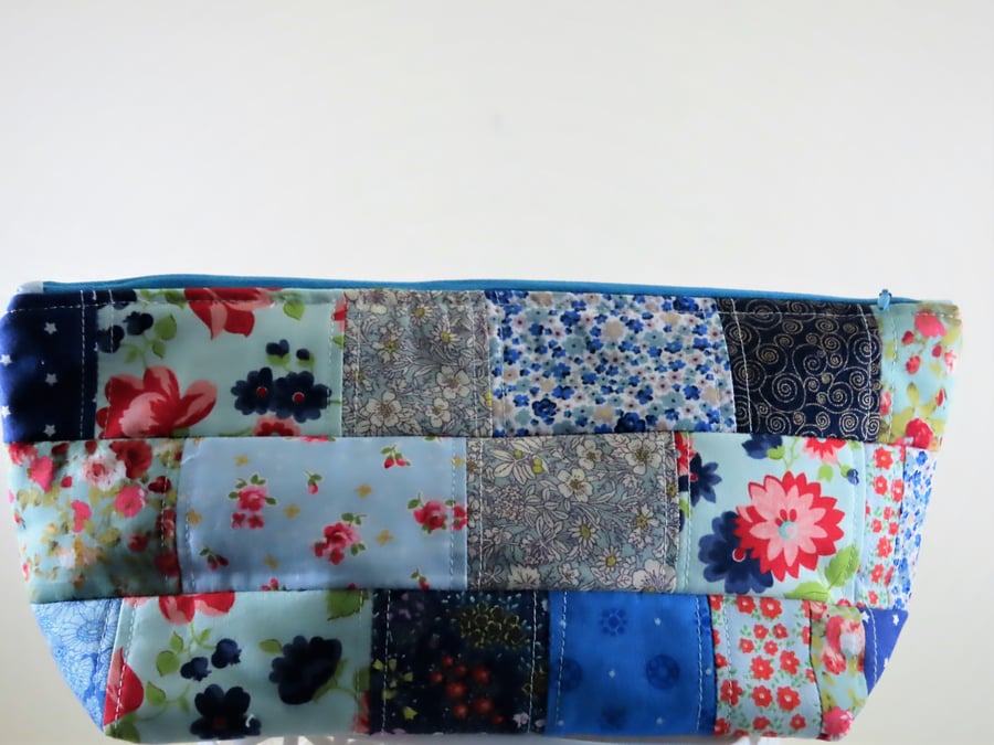 Scrappy, Patchwork, Quilted Cosmetic Bag  - Zipper Pouch