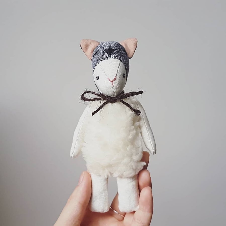 Sheep, Soft Sculpture, Wendy