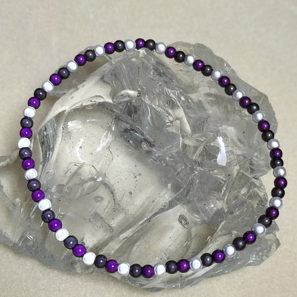 AL118c Purple, black and silver miracle bead anklet, 11.5"