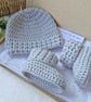 Crochet Baby Gift Set - Hat and Booties Puff Stitch 0–6 Months