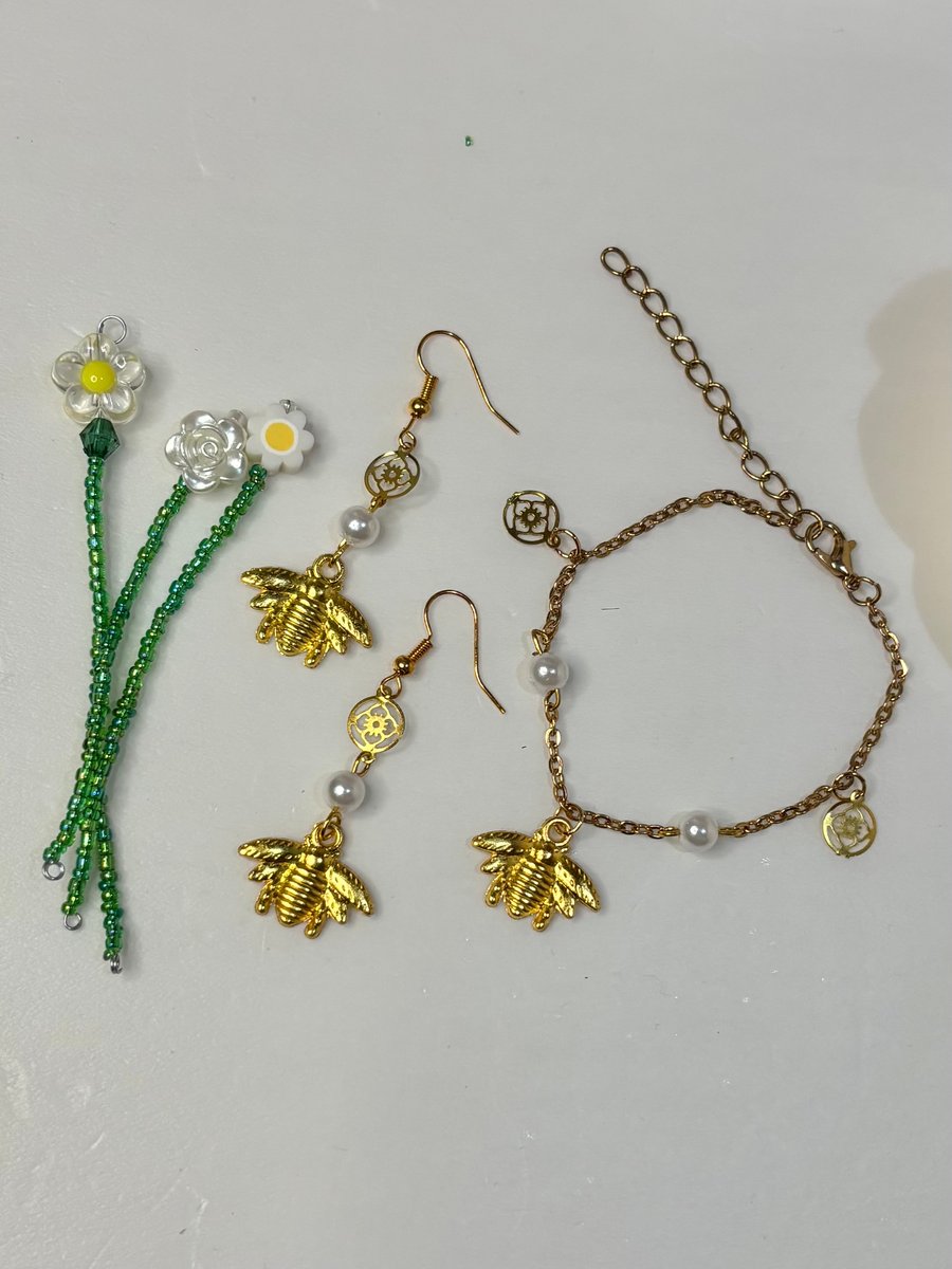 Gold Bee Jewellery Set – Handmade Earrings Folksy