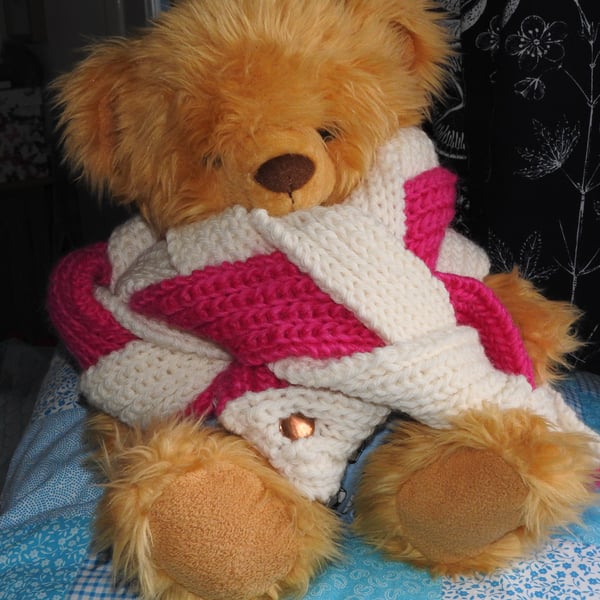 Plaited scarf in Pink and Cream