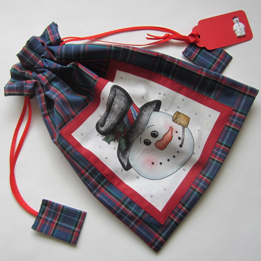SALE Snowman Christmas Gift Drawstring Bag and Gift Label.