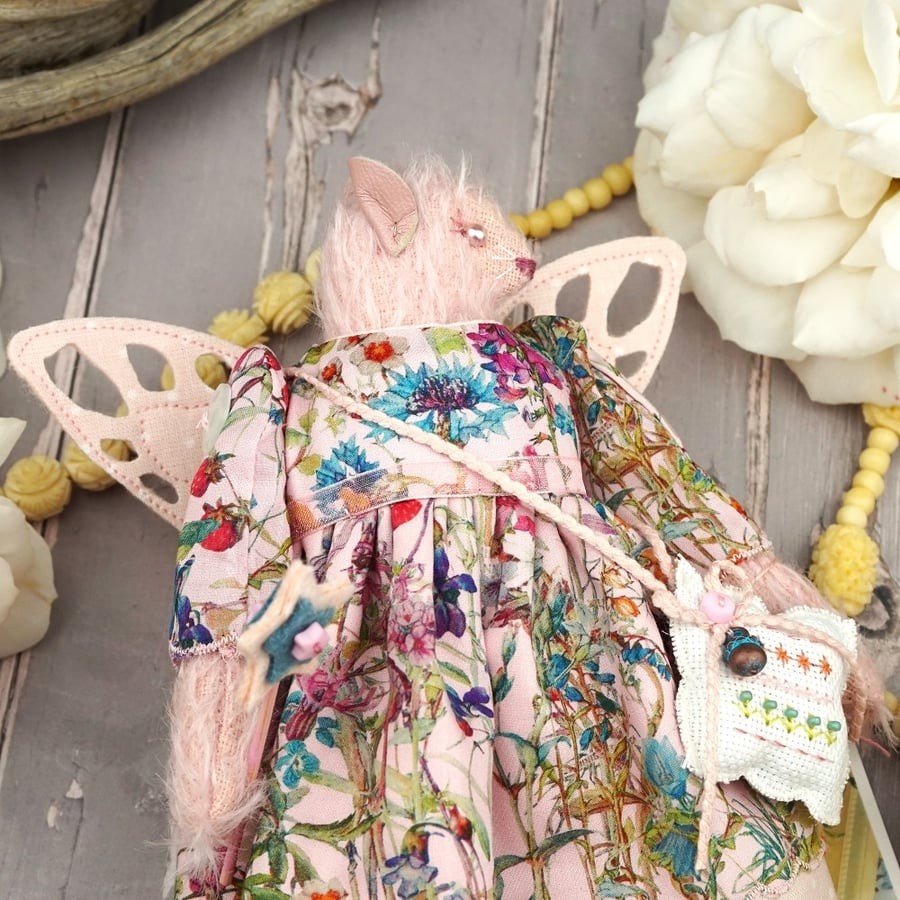 Amice, A Fairly Furry Fairy Mohair Mouse