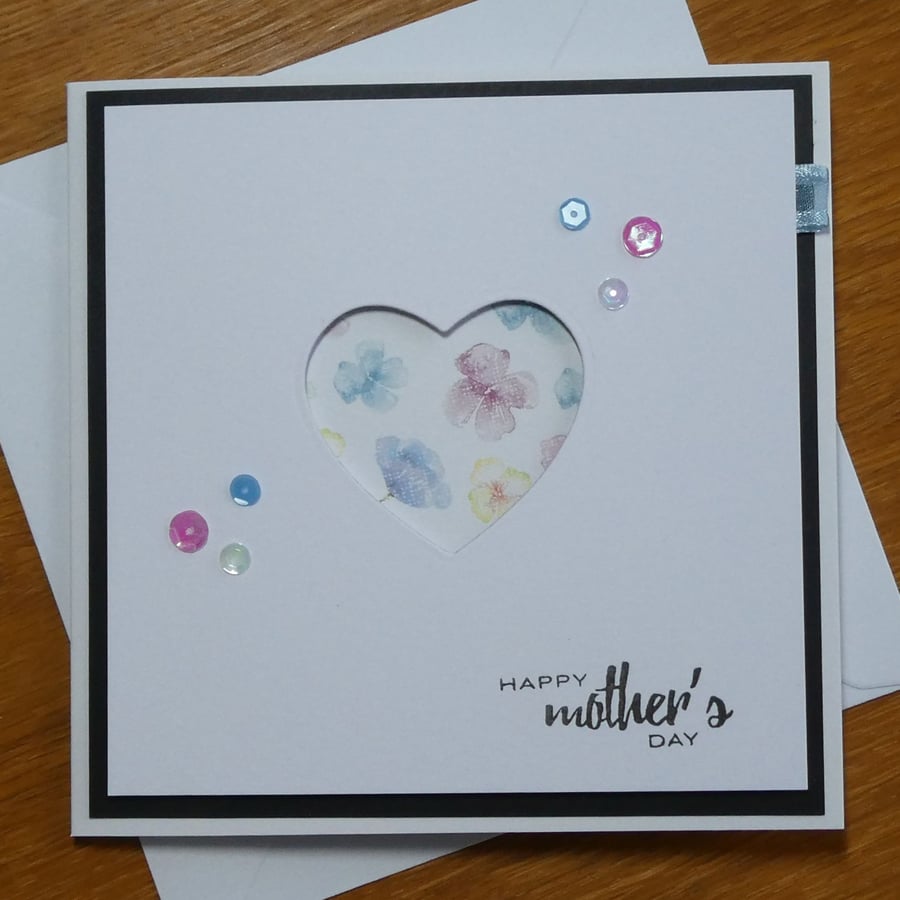Mother's Day Card - Floral Heart Aperture - Blue Ribbon