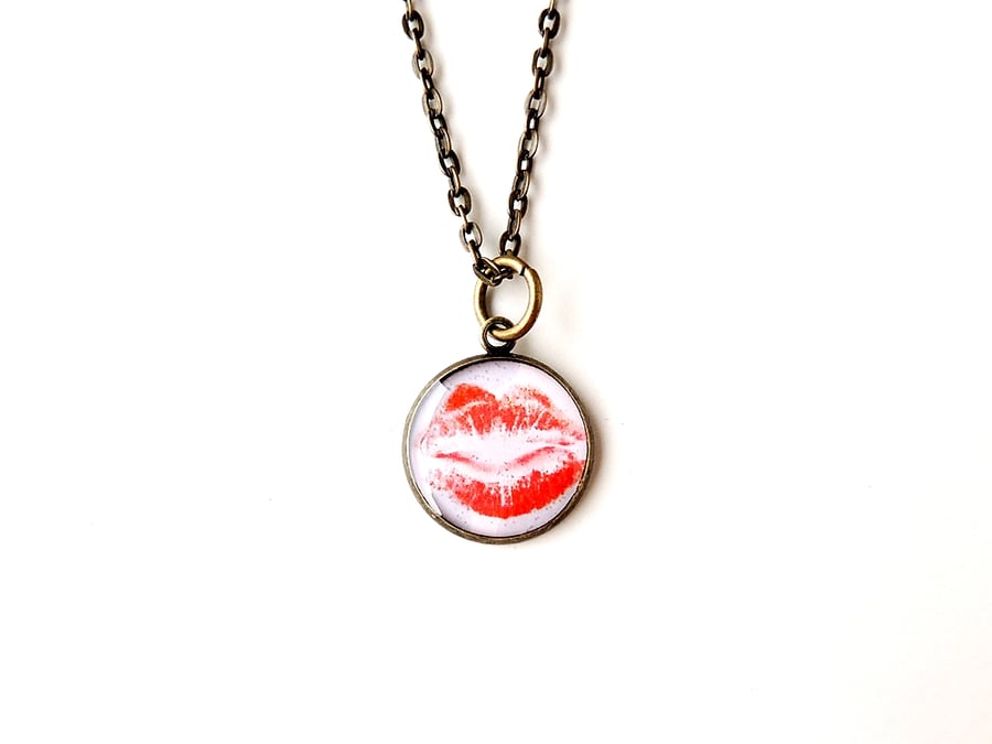 Red Lips Necklace - SECONDS (1764)