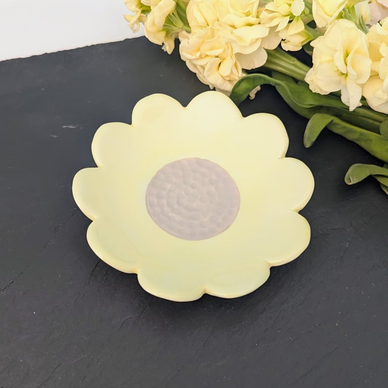 Ceramic pastel yellow flower small dish