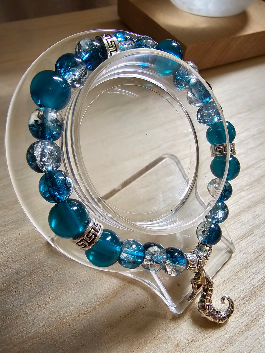 Seahorse charm beaded bracelet ocean blue 