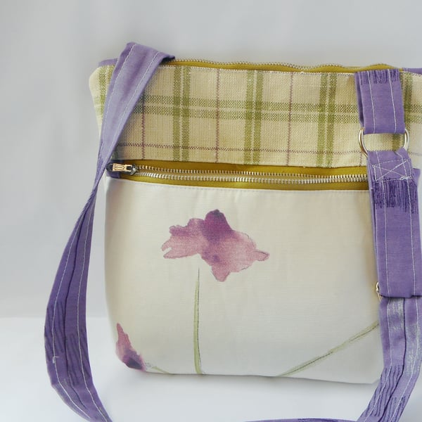 Fabric crossbody bag with lilac flower print fabric