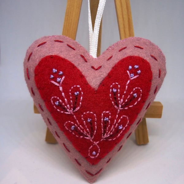 Pink and red felt folk art embroidered love heart 