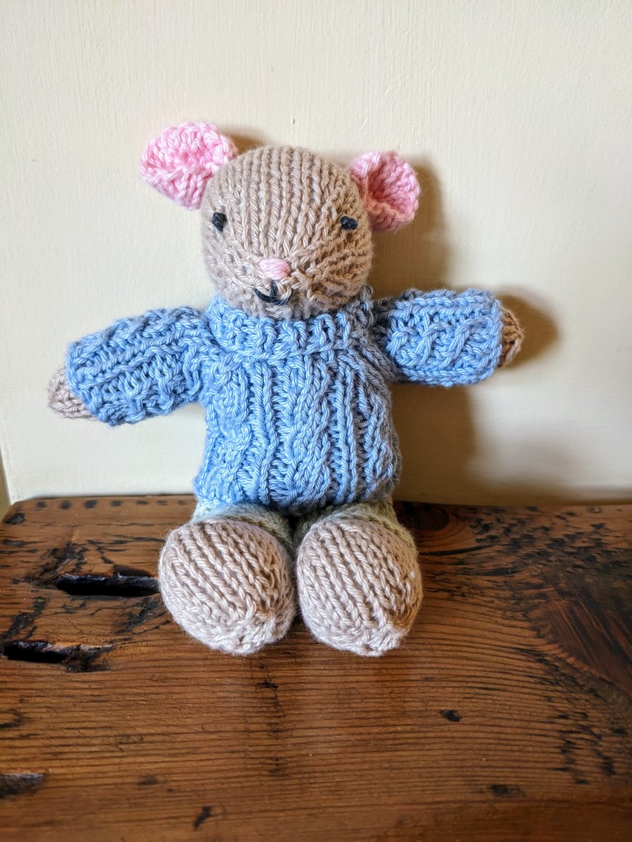 Hand knitted cotton mouse