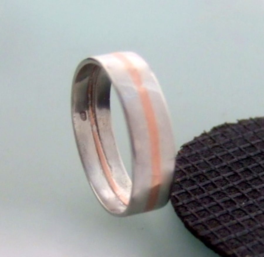 Silver sunglow ring