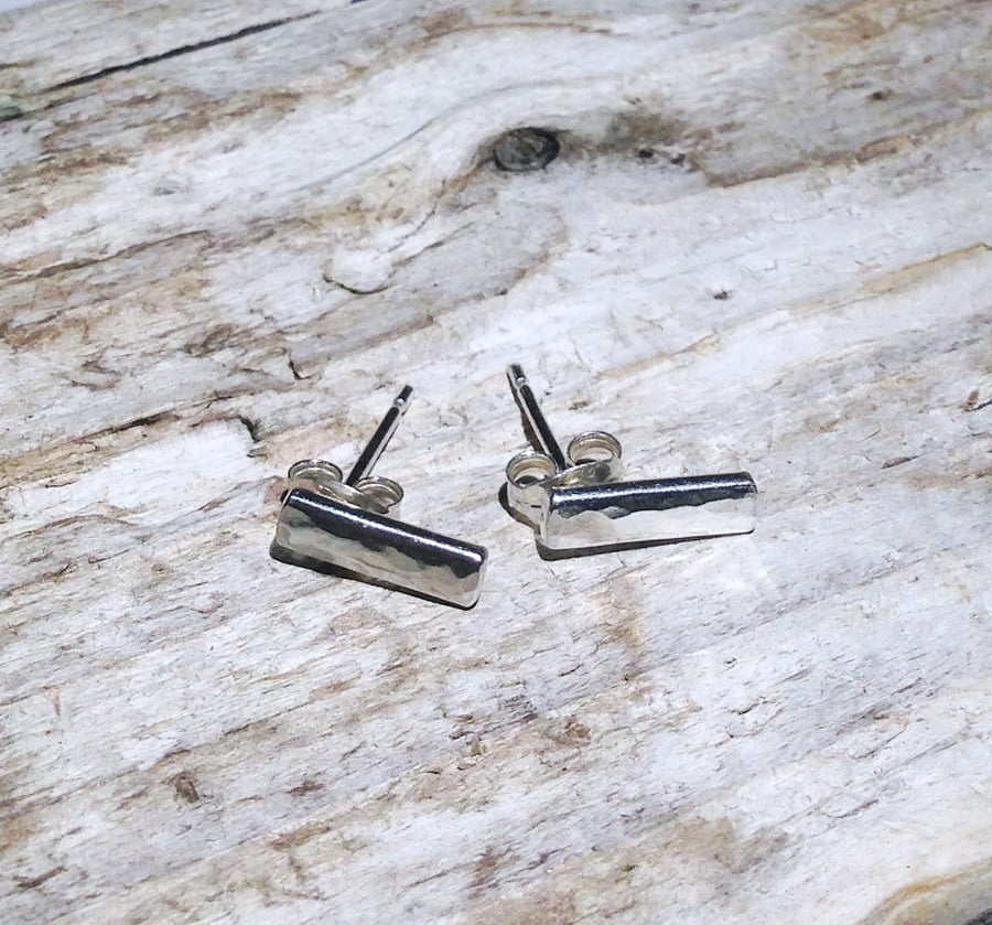 Handmade Sterling Silver Stud Earrings (ERSSSTBA3) - UK Free Post