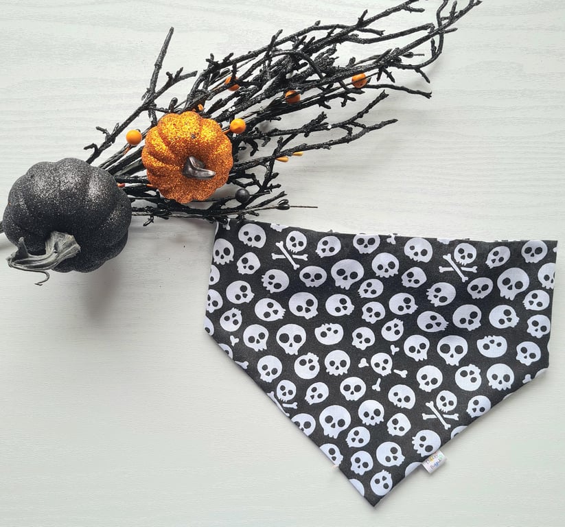 Halloween Dog Cat Bandana Scary Skulls, No-Tie Scrunchie Style, Easy Over the He