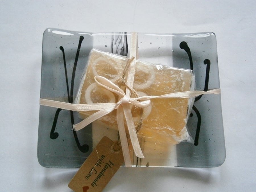 Fused glass soap dish
