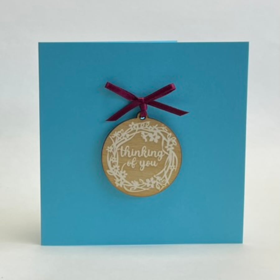 'Thinking of you' wreath card with detachable decoration