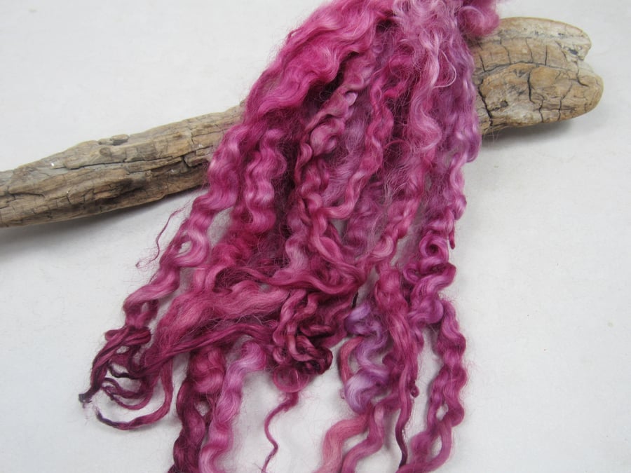 20g Naturally Dyed Dark Pink Masham Locks