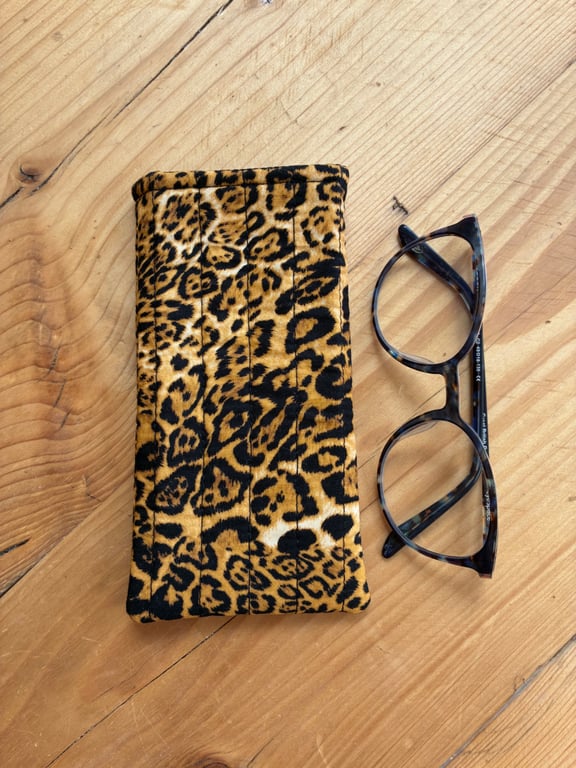 Leopard Print Quilted Fabric Glasses Case