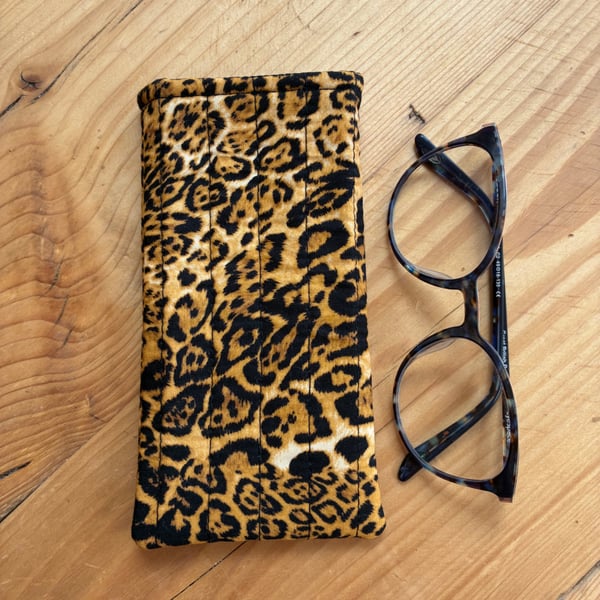 Leopard Print Quilted Fabric Glasses Case