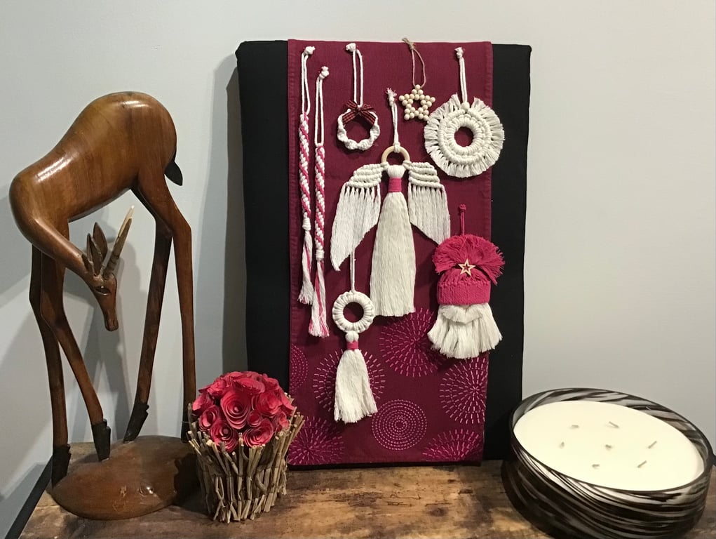 Boho macrame Christmas decoration set- pink trim